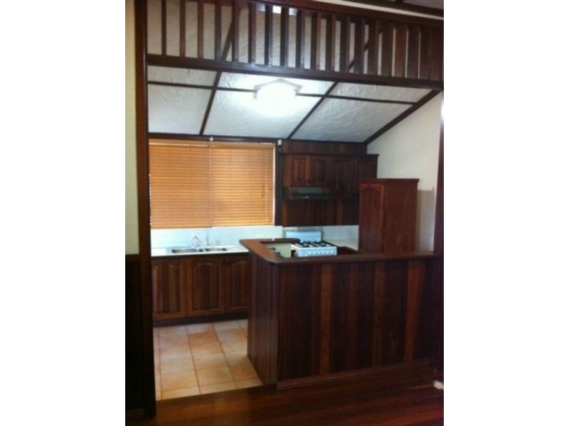 118 Station St, East Cannington WA 6107