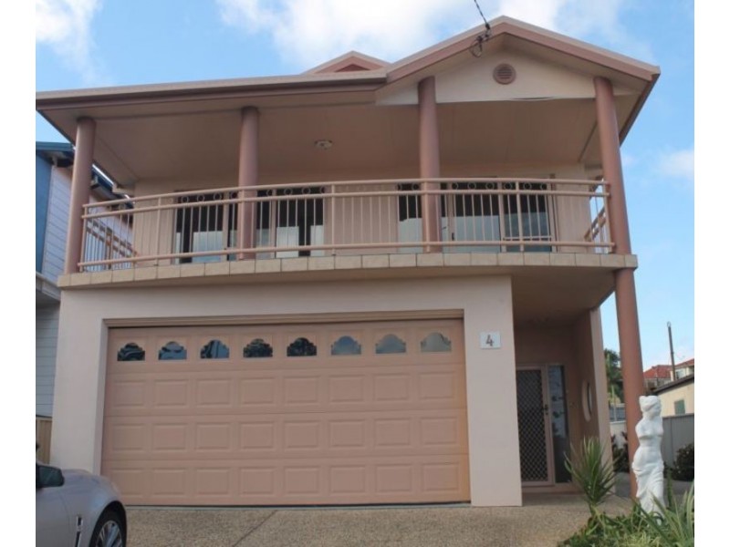 4 Monash St, Belmont NSW 2280