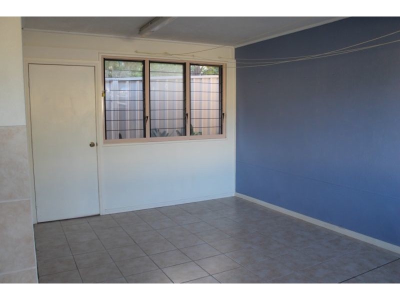 4 Monash St, Belmont NSW 2280