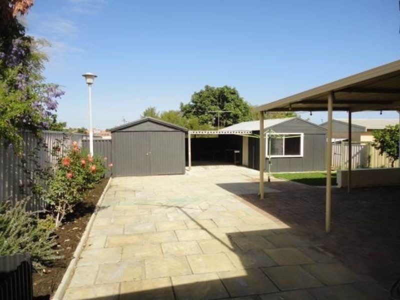 138 Morley Drive, Yokine WA 6060