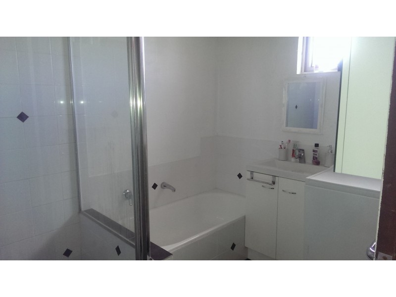 1/21 Pangarinda Place, Mooloolaba QLD 4557