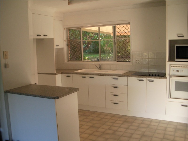 24 First Avenue, Caloundra QLD 4551