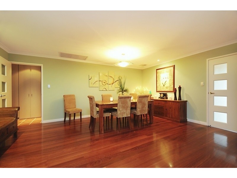 5 Maitland Rise, Woodvale WA 6026