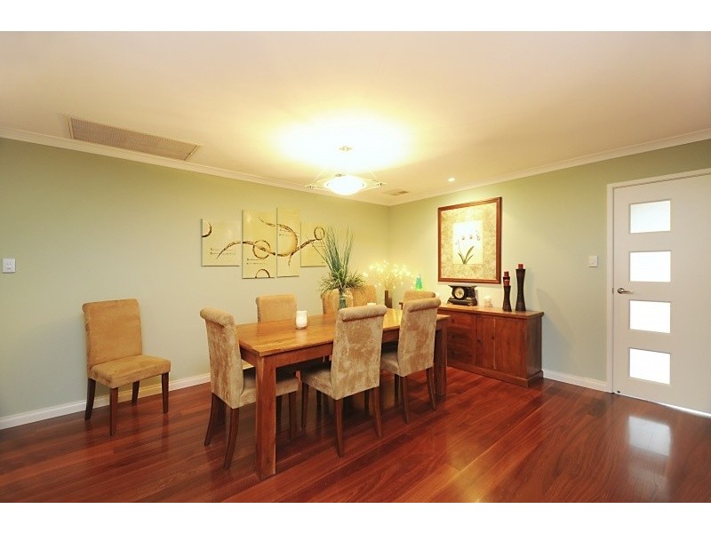 5 Maitland Rise, Woodvale WA 6026