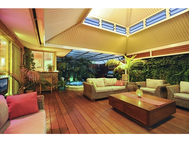 5 Maitland Rise, Woodvale WA 6026