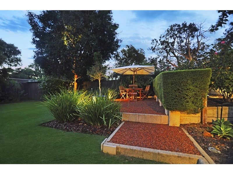 5 Maitland Rise, Woodvale WA 6026