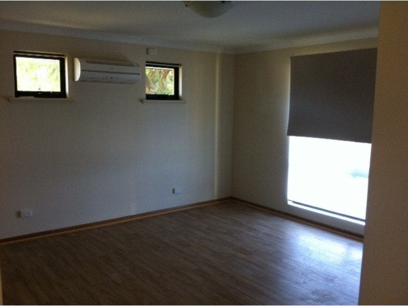 7 Arundel Drive, Halls Head WA 6210