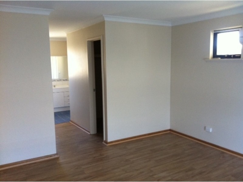 7 Arundel Drive, Halls Head WA 6210