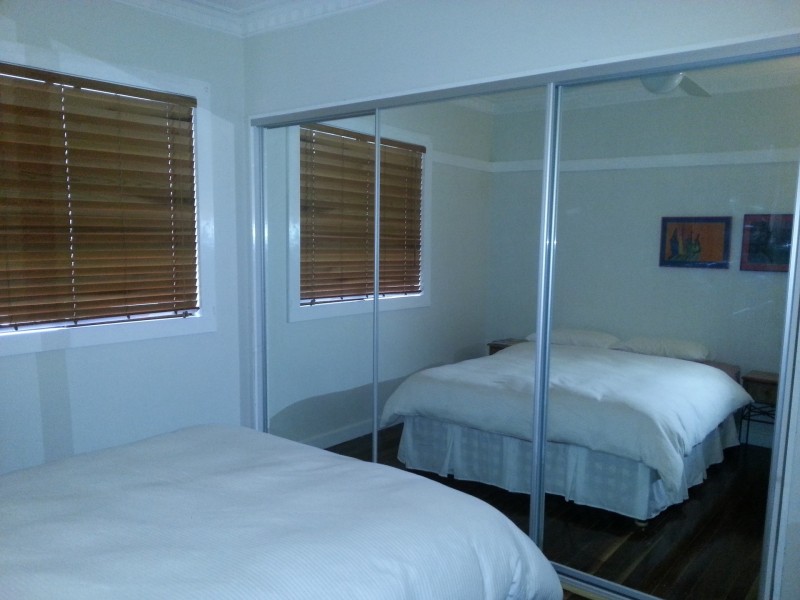 34 William Parade, Fairfield QLD 4103