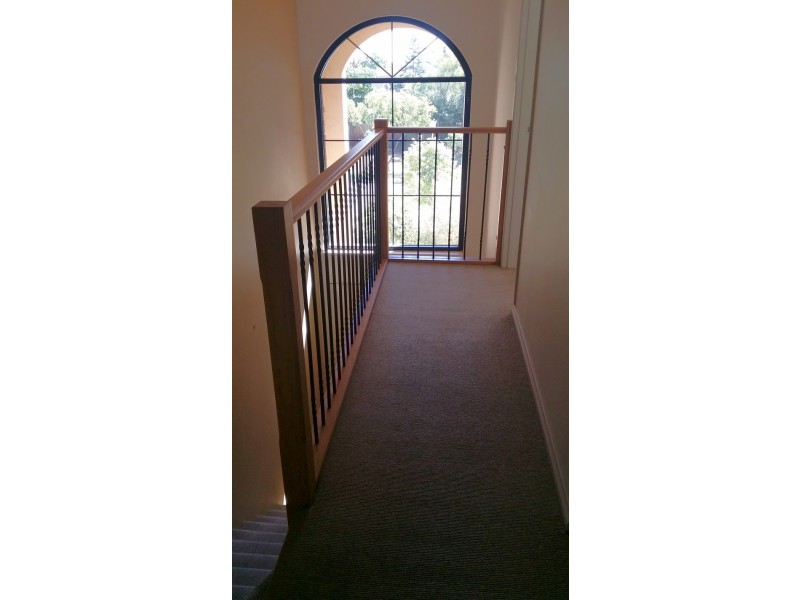 11B Leeder Street, Glendalough WA 6016