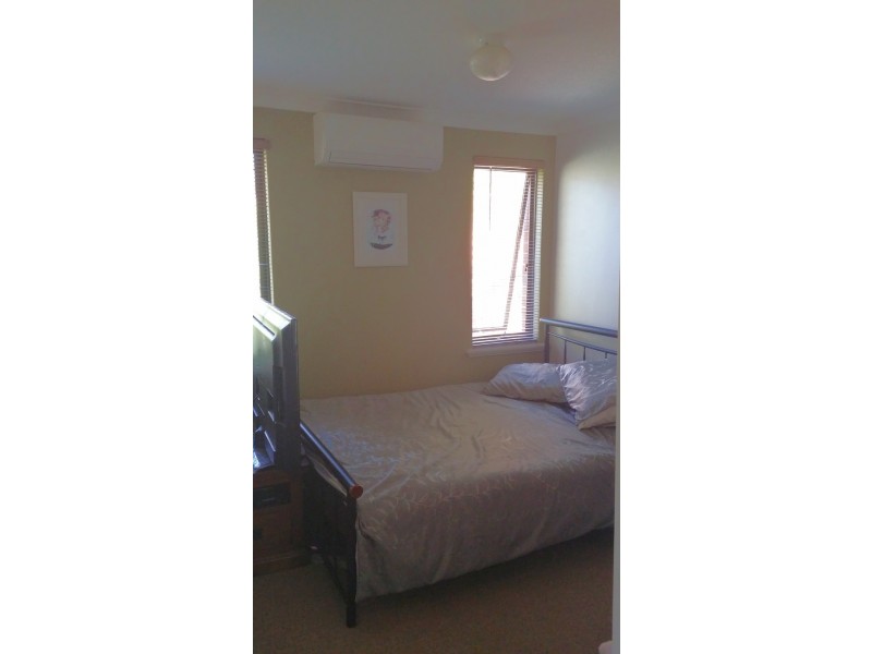 11B Leeder Street, Glendalough WA 6016