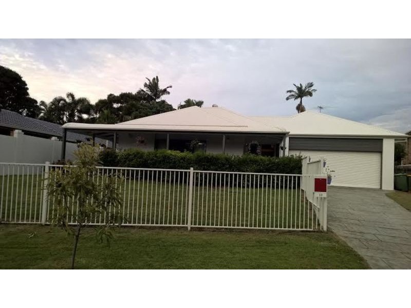 13 Lauren Court, Birkdale QLD 4159