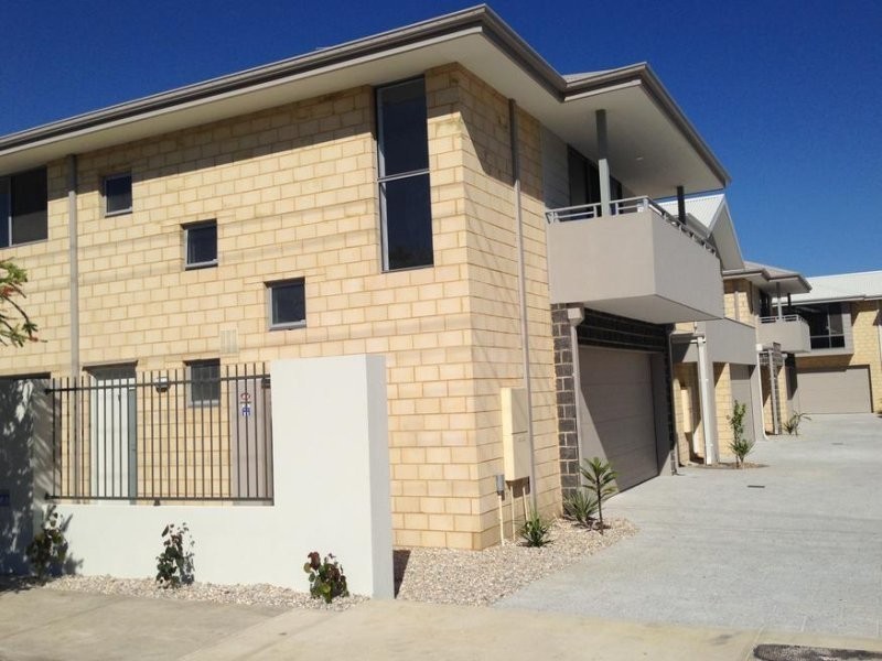 2/52 Barker Strret, Belmont WA 6104