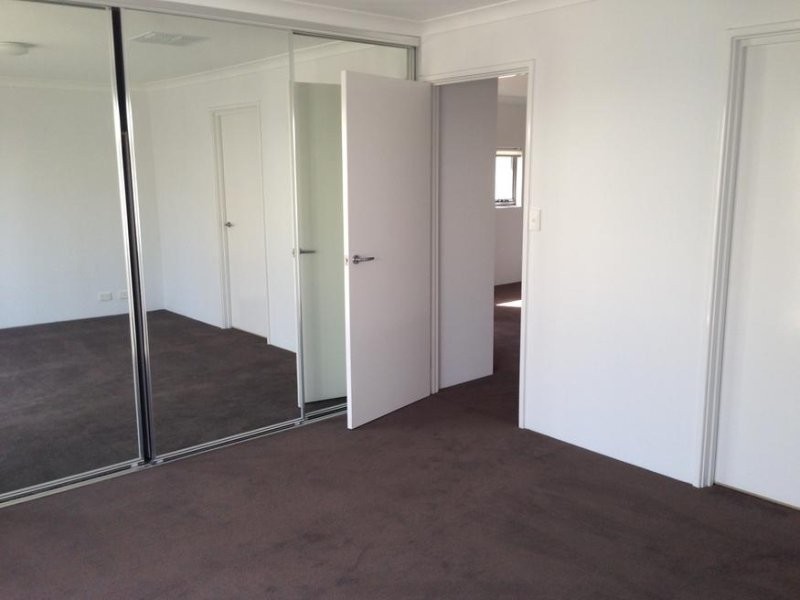 2/52 Barker Strret, Belmont WA 6104