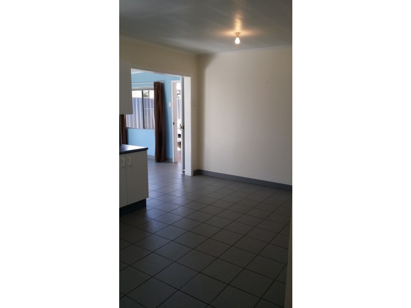 2/9 Cook Crescent, Sunset QLD 4825