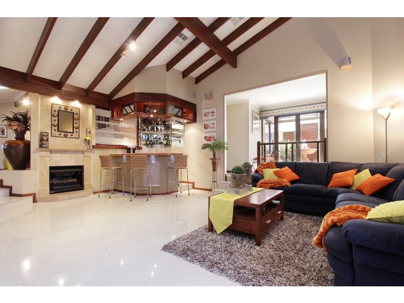 1 Baloo Grove, Kingsley WA 6026
