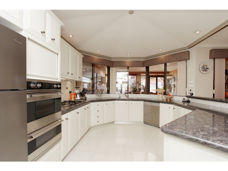 1 Baloo Grove, Kingsley WA 6026