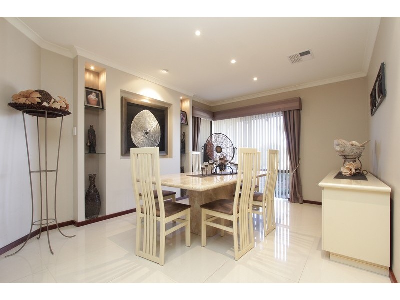 1 Baloo Grove, Kingsley WA 6026