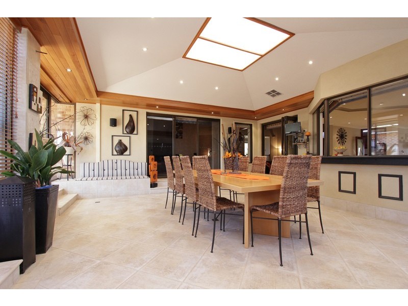 1 Baloo Grove, Kingsley WA 6026