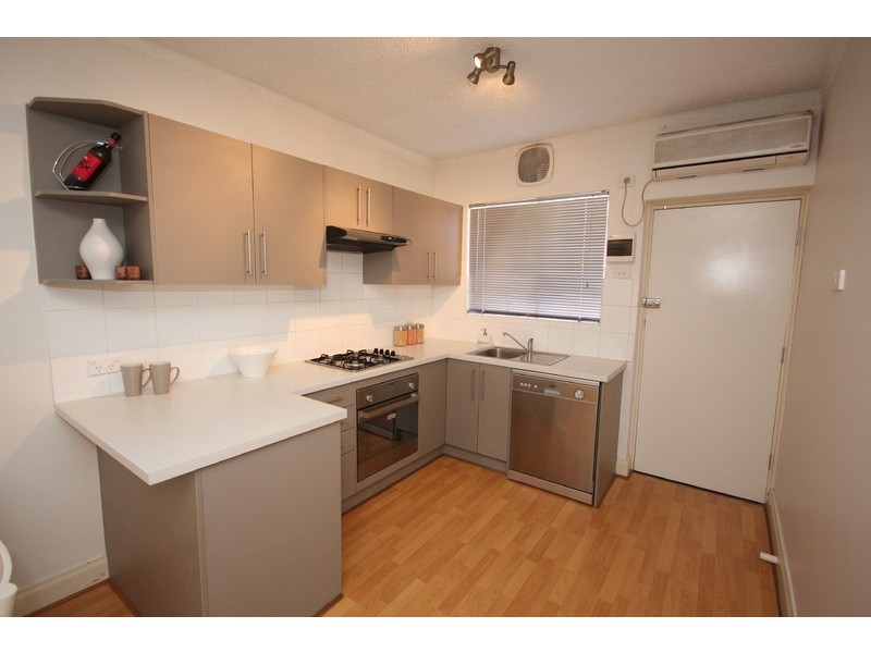 7/11 Park Street, Glandore SA 5037