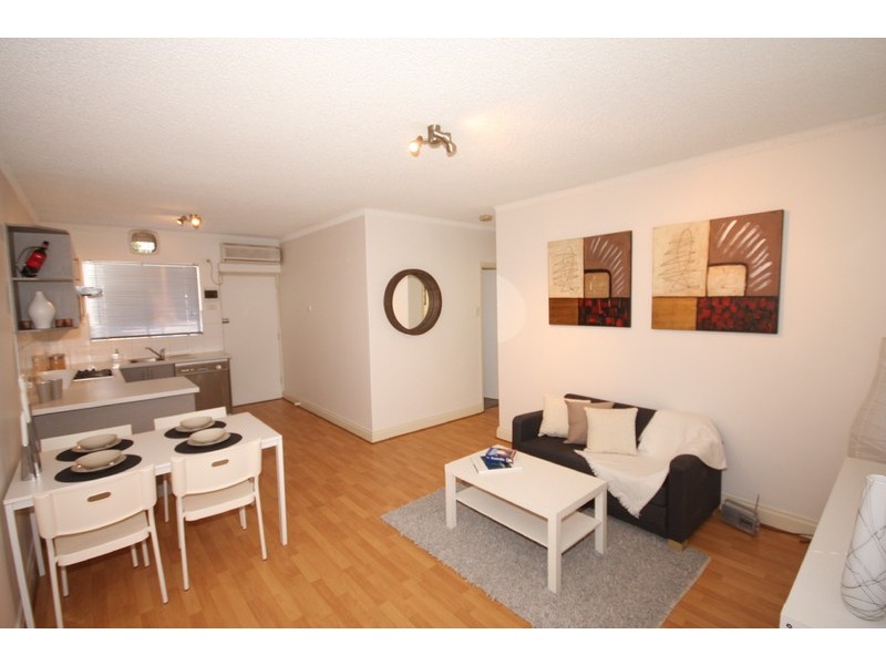 7/11 Park Street, Glandore SA 5037