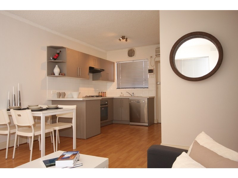 7/11 Park Street, Glandore SA 5037