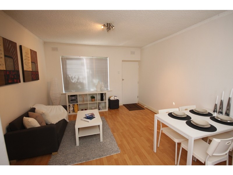 7/11 Park Street, Glandore SA 5037
