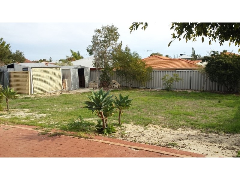 10 Ceduna Way, Quinns Rocks WA 6030