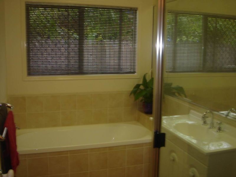 46 Wills St, Brinsmead QLD 4870