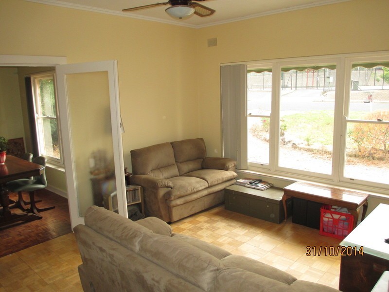 10  Leeds Avenue, Hope Valley SA 5090