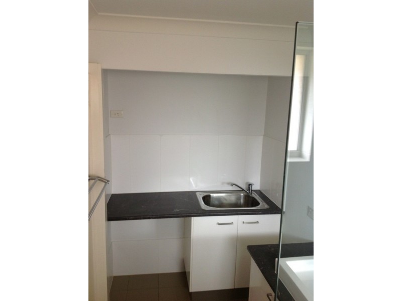 5/5 Angie Court, Mermaid Waters QLD 4218