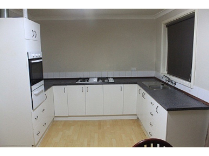 42 Hollybush Way, Kelmscott WA 6111