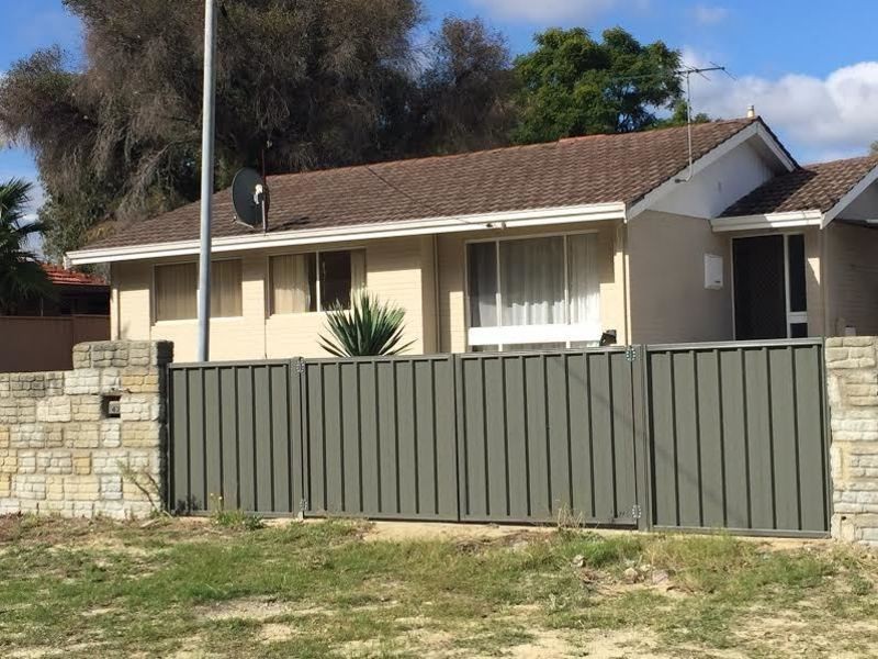 42 Hollybush Way, Kelmscott WA 6111