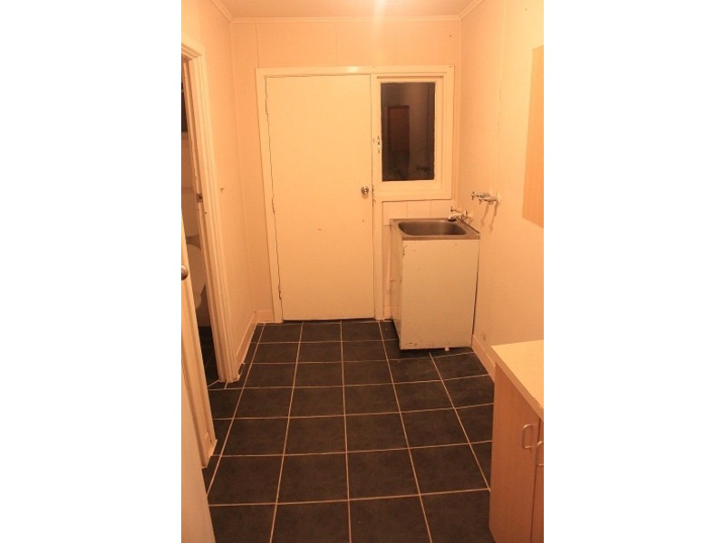 42 Hollybush Way, Kelmscott WA 6111