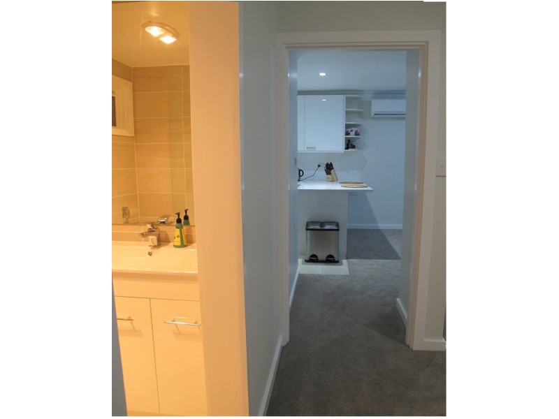 22/9-11 Chris Court, Oak Park VIC 3046