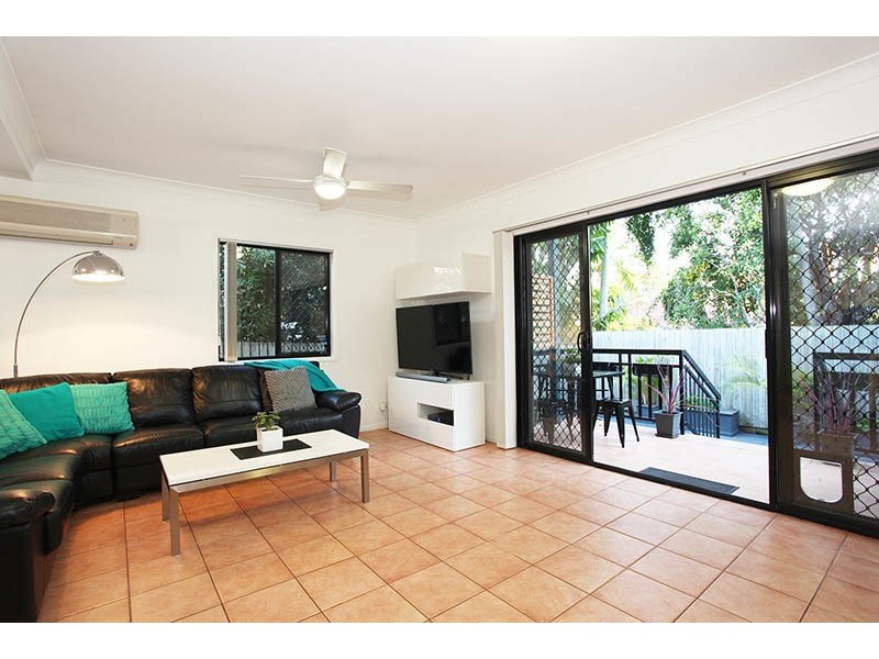 2/27  Hicks Street, Mount Gravatt East QLD 4122