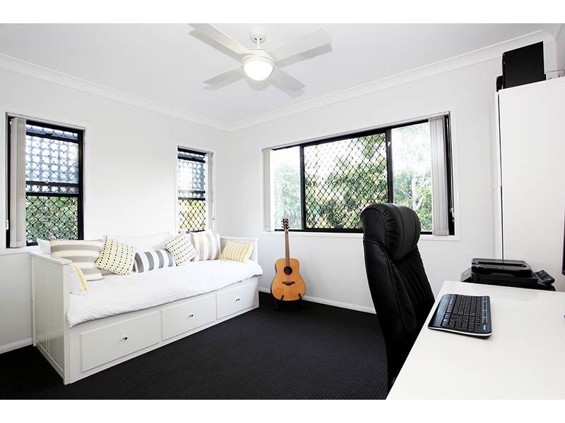 2/27  Hicks Street, Mount Gravatt East QLD 4122