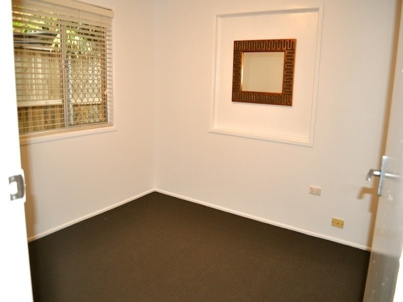 1/94 Imperial Parade, Labrador QLD 4215