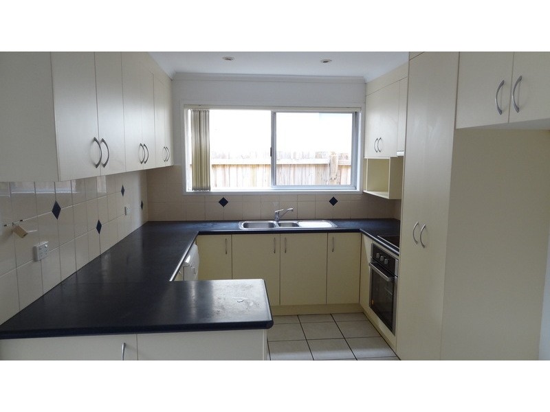 17  Chirn Crescent, Labrador QLD 4215