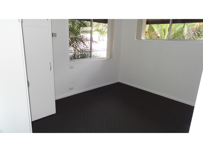 17  Chirn Crescent, Labrador QLD 4215