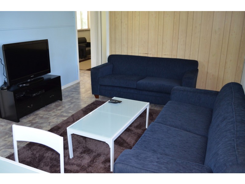 8  North Street, Taroom QLD 4420