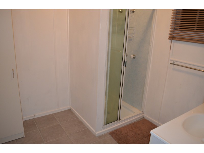 8  North Street, Taroom QLD 4420