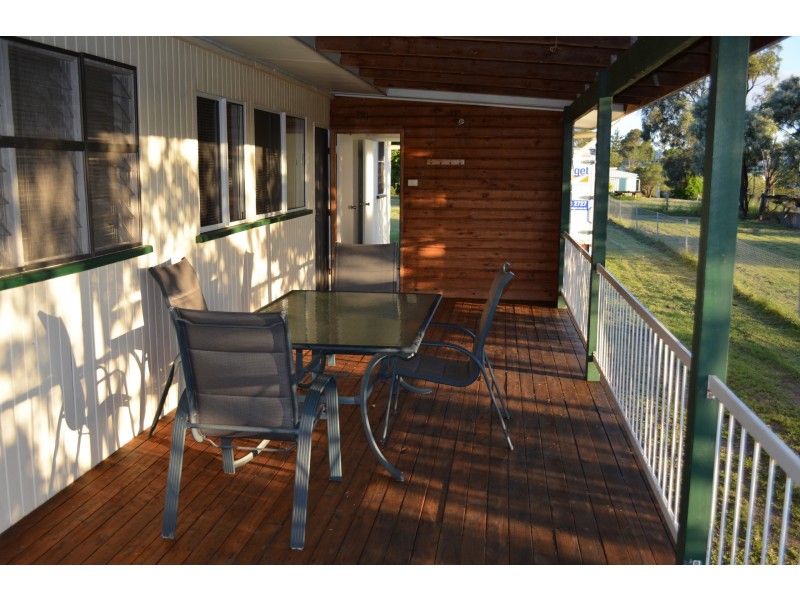 8  North Street, Taroom QLD 4420