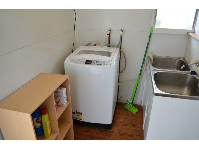 8  North Street, Taroom QLD 4420