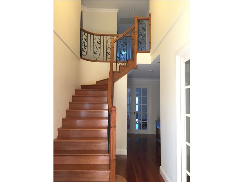 44  Hawthorne Circuit, Harrington Park NSW 2567