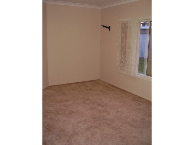 8 Dahlia Court, Middle Ridge QLD 4350