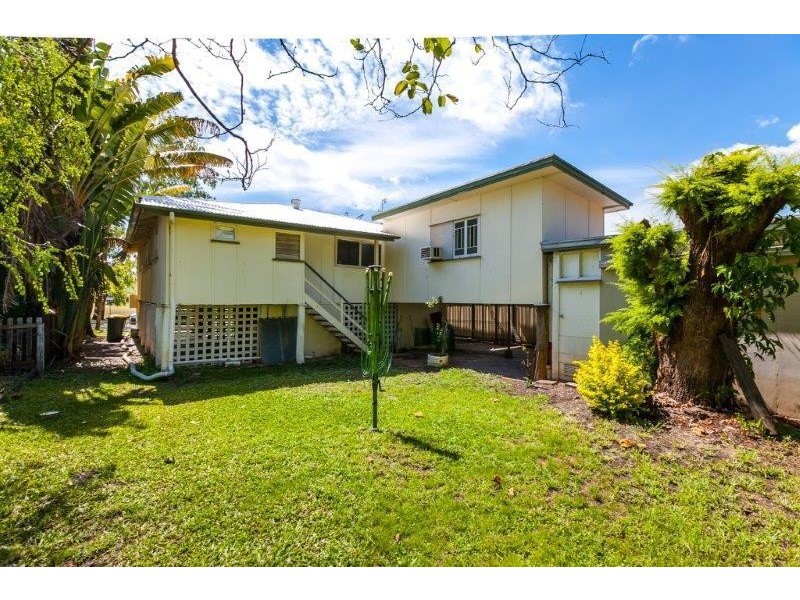 29  Edward St, Berserker QLD 4701
