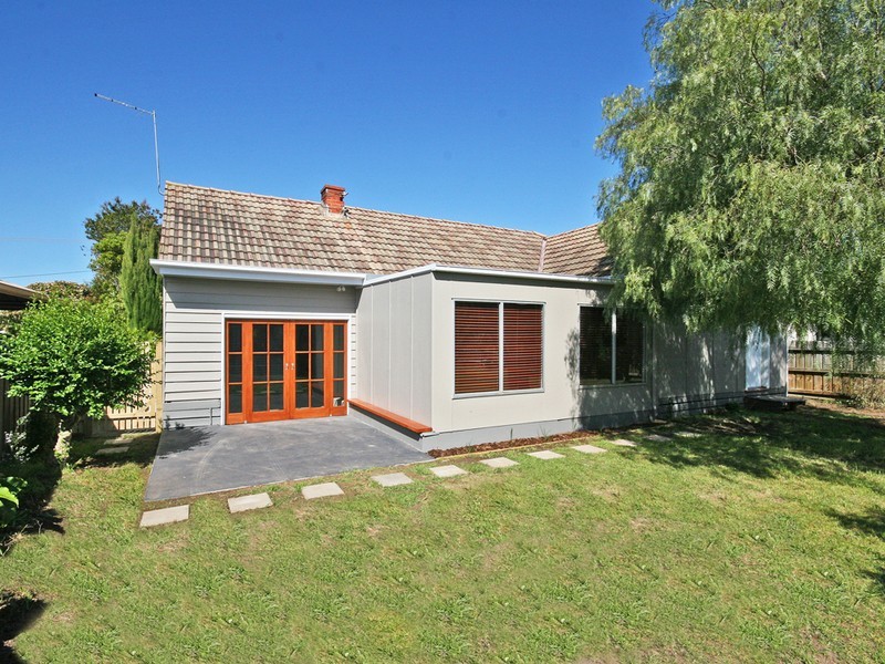 4 Churchill Street, Bairnsdale VIC 3875