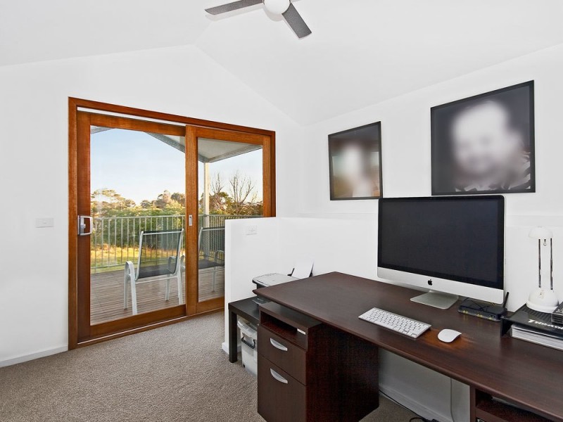 18 Falcon Grove, Metung VIC 3904