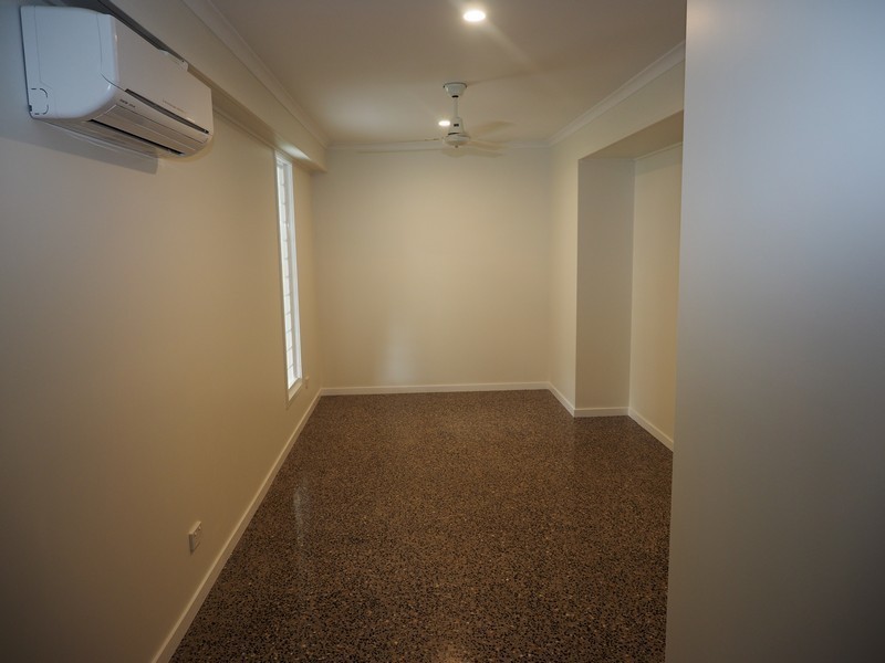 Aeroglen QLD 4870